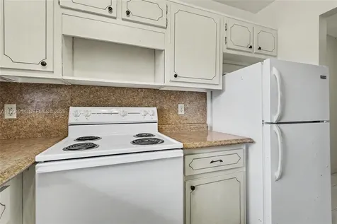 1300 N 12th Court Hollywood FL 33019