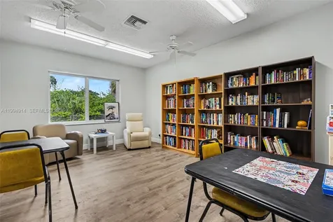 1300 N 12th Court Hollywood FL 33019