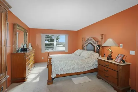 1501 SW 134th Way Pembroke Pines FL 33027