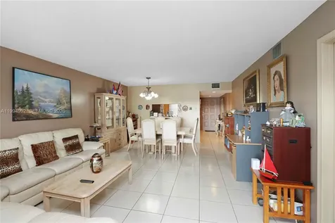 1501 SW 134th Way Pembroke Pines FL 33027
