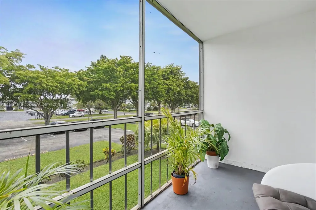 1000 Hillcrest Court Hollywood FL 33021