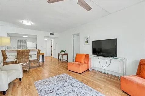 1000 Hillcrest Court Hollywood FL 33021