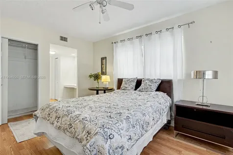 1000 Hillcrest Court Hollywood FL 33021