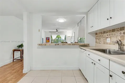 1000 Hillcrest Court Hollywood FL 33021