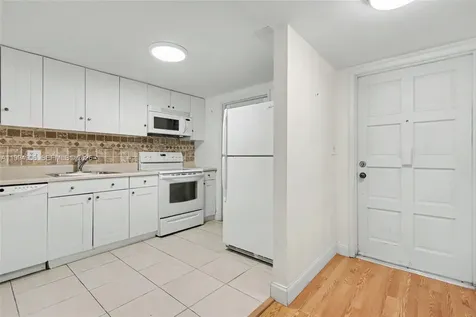 1000 Hillcrest Court Hollywood FL 33021