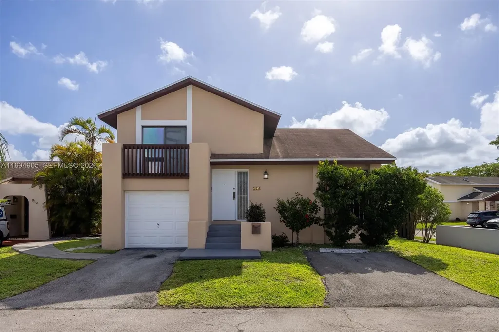 914 NW 106th Avenue Circle Miami FL 33172