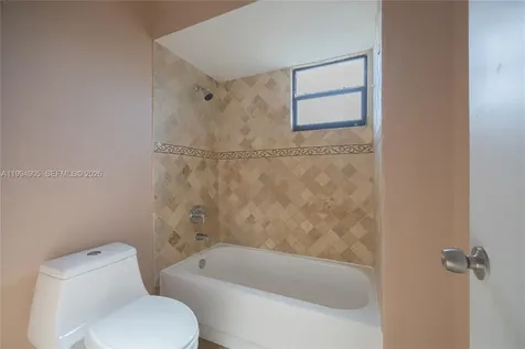 914 NW 106th Avenue Circle Miami FL 33172