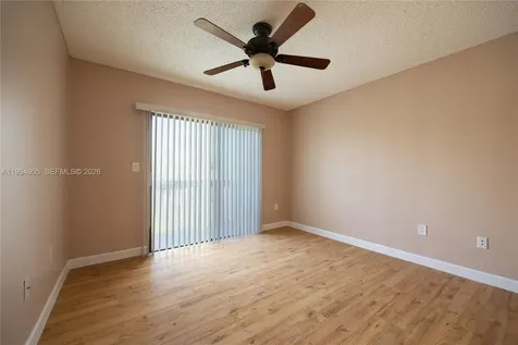 914 NW 106th Avenue Circle Miami FL 33172