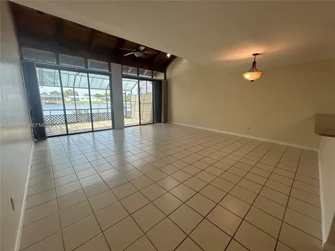 1660 NW 113th Way Pembroke Pines FL 33026