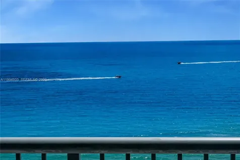 2655 Collins Avenue Miami Beach FL 33140