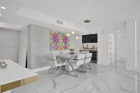2655 Collins Avenue Miami Beach FL 33140