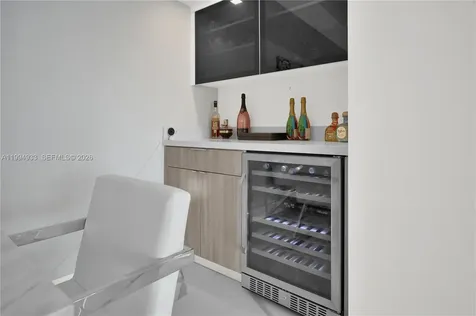 2655 Collins Avenue Miami Beach FL 33140