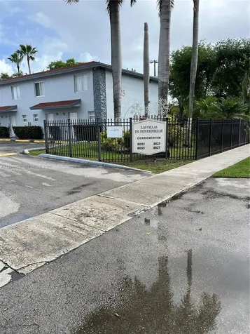 8031 NW 8th Street Miami FL 33126