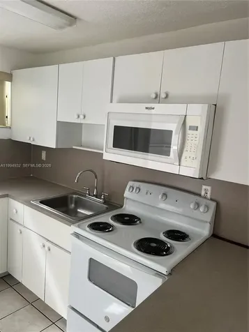 8031 NW 8th Street Miami FL 33126