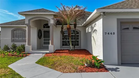 7443 Beaumont Drive Lakeland FL 33810