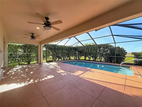 7443 Beaumont Drive Lakeland FL 33810
