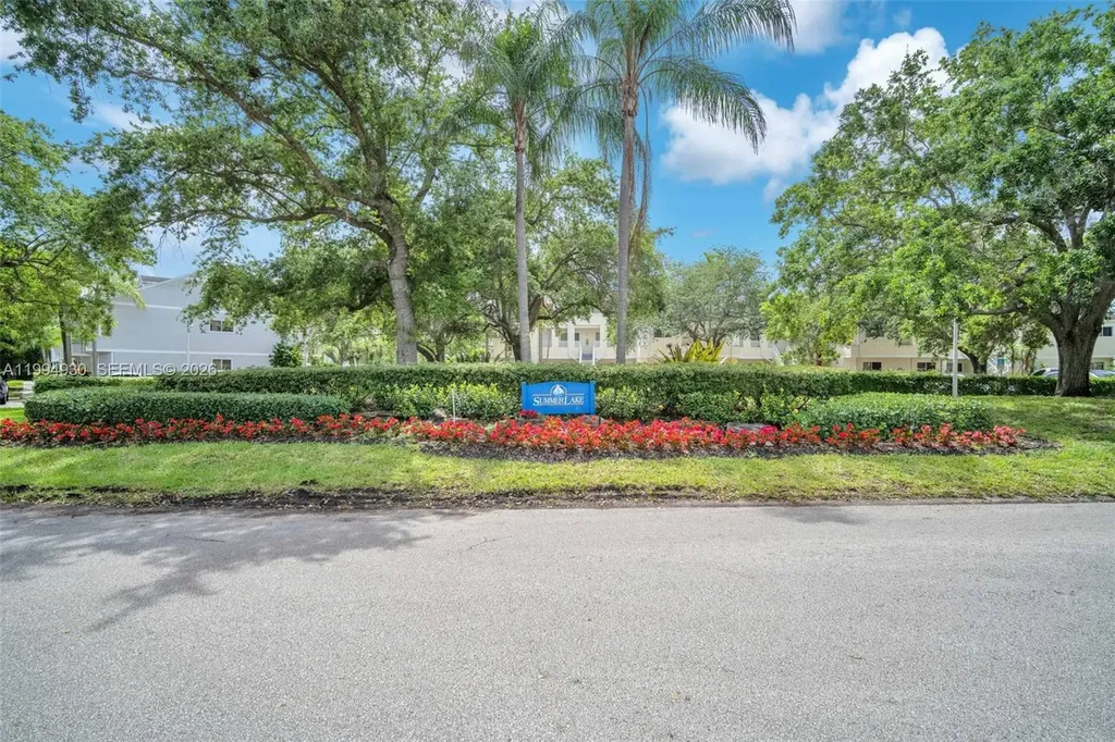 3437 NW 44th Street Oakland Park FL 33309