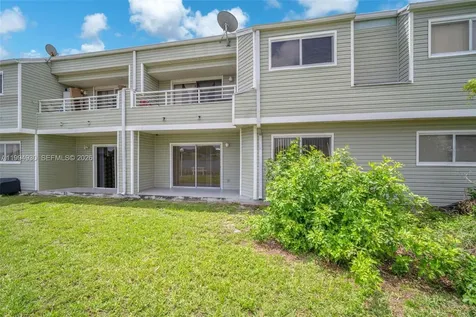 3437 NW 44th Street Oakland Park FL 33309