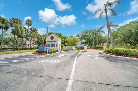 3437 NW 44th Street Oakland Park FL 33309