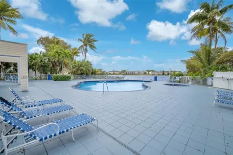 3437 NW 44th Street Oakland Park FL 33309