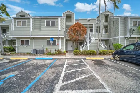 3437 NW 44th Street Oakland Park FL 33309