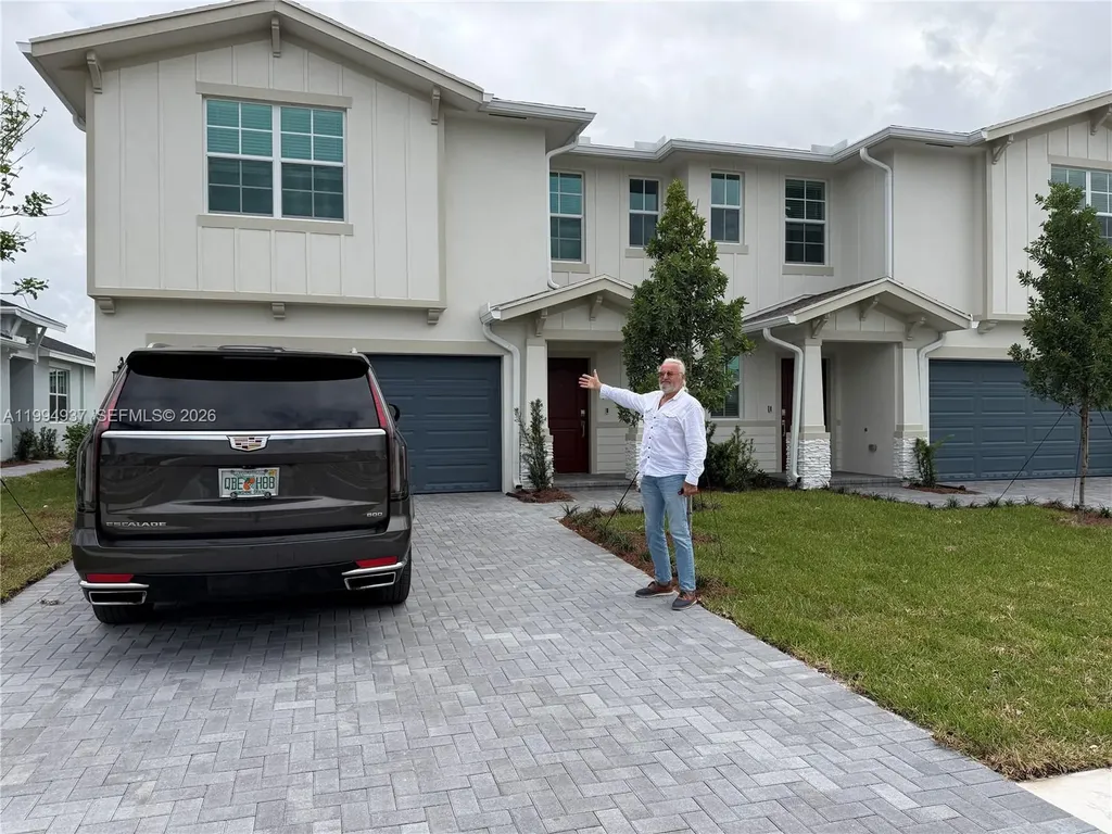 1694 Hoot Owl Hollow Loxahatchee FL 33470