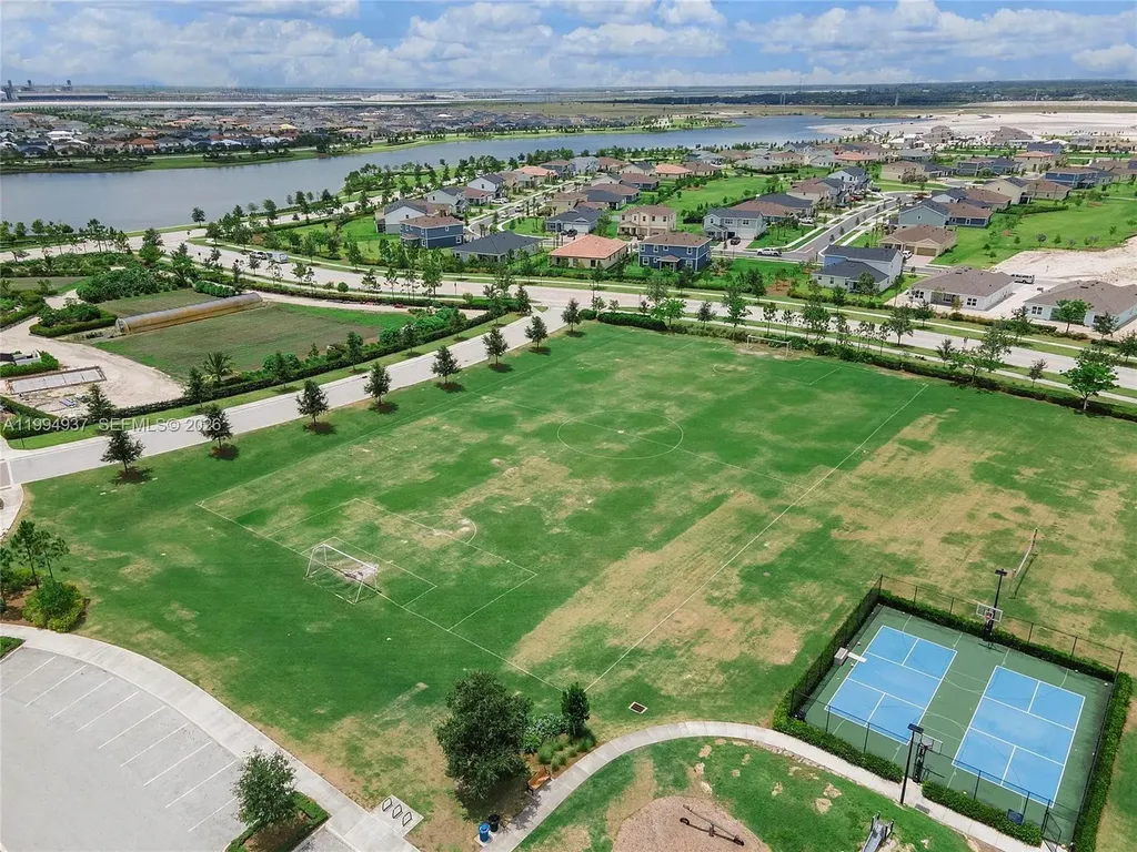 1694 Hoot Owl Hollow Loxahatchee FL 33470