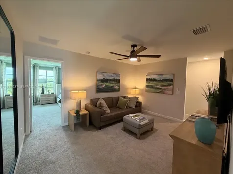 1694 Hoot Owl Hollow Loxahatchee FL 33470