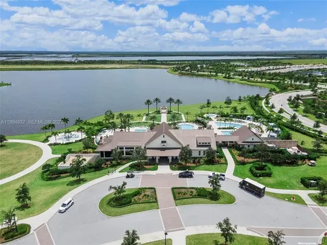 1694 Hoot Owl Hollow Loxahatchee FL 33470