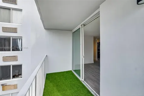 1255 W Collins Avenue Miami Beach FL 33139