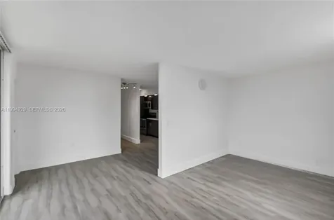 1255 W Collins Avenue Miami Beach FL 33139