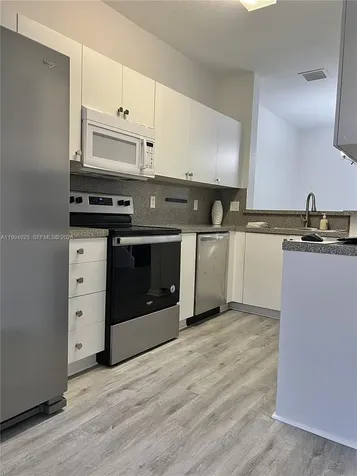 3951 NW 92nd Avenue Sunrise FL 33351
