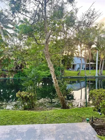 3951 NW 92nd Avenue Sunrise FL 33351
