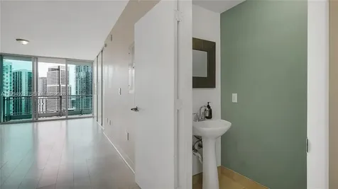 90 SW 3rd Street Miami FL 33130