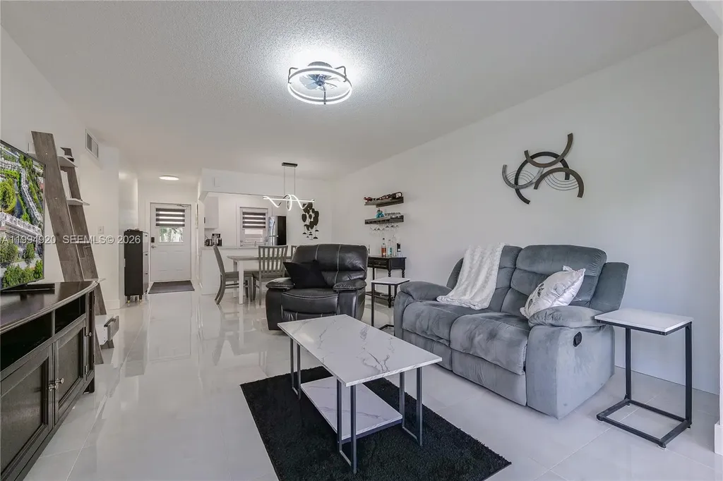 4701 NW 34th Street Lauderdale Lakes FL 33319