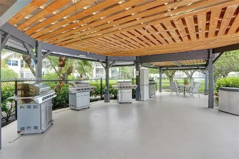 4701 NW 34th Street Lauderdale Lakes FL 33319