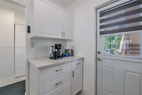 4701 NW 34th Street Lauderdale Lakes FL 33319