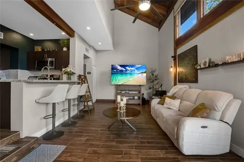 10101 Woodbury Court Pembroke Pines FL 33026