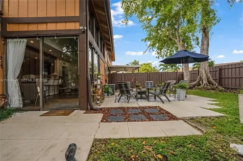 10101 Woodbury Court Pembroke Pines FL 33026