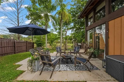 10101 Woodbury Court Pembroke Pines FL 33026