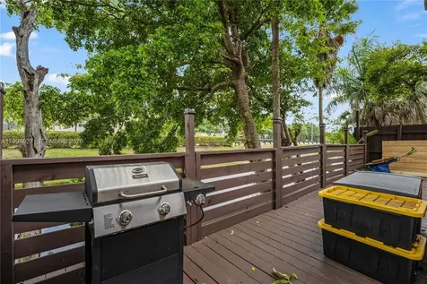10101 Woodbury Court Pembroke Pines FL 33026