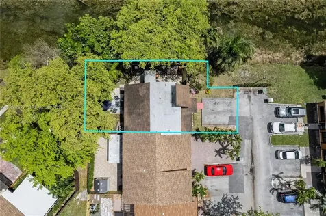 10101 Woodbury Court Pembroke Pines FL 33026