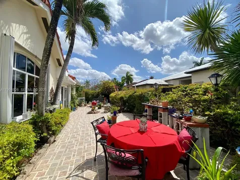 656 NW 129th Place Miami FL 33182
