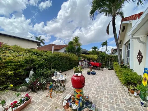 656 NW 129th Place Miami FL 33182
