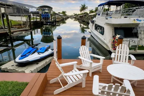 808 SW 52nd Street Cape Coral FL 33914