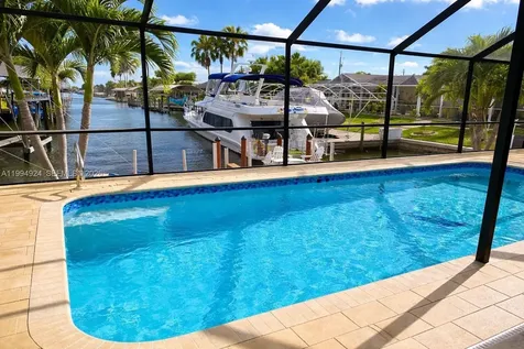 808 SW 52nd Street Cape Coral FL 33914