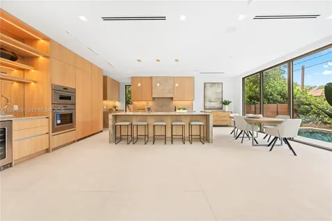4125 NW 5th Avenue Miami FL 33127