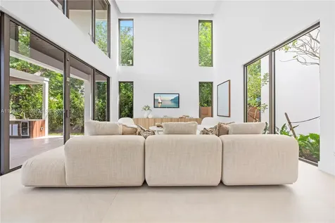 4125 NW 5th Avenue Miami FL 33127