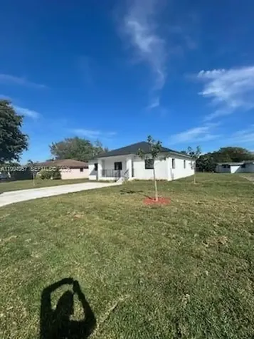 1468 NW 100th Street Miami FL 33147