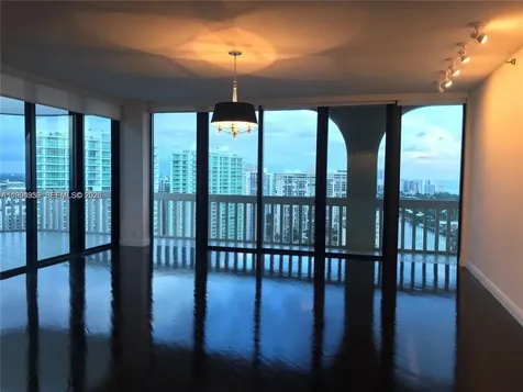 19707 Turnberry Way Aventura FL 33180